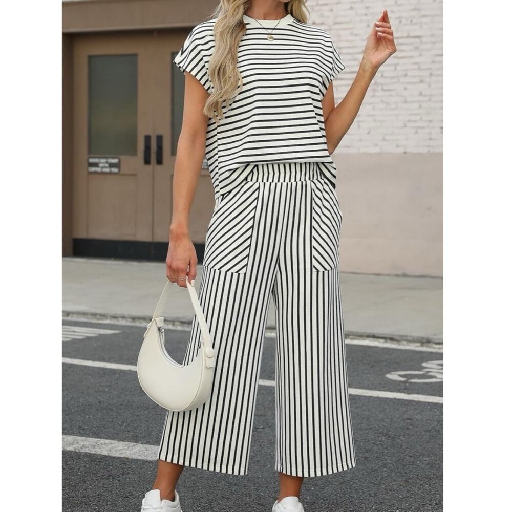 NWT ~ Women's 2pc Black and White Stripe Casual Summer Loungewear Outfit ~ LARGE